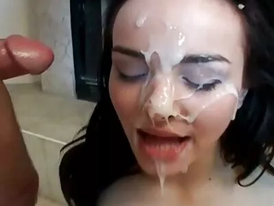 មនុស្សពីរនាក់កំពុងរួមភេទ