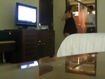 ក្បាលសុដន់ស្អាតឡើងចុះ